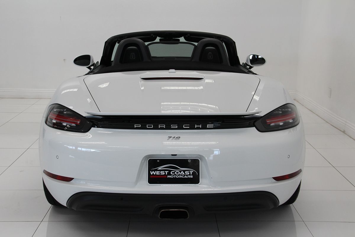 2017 Porsche Boxster photo 13