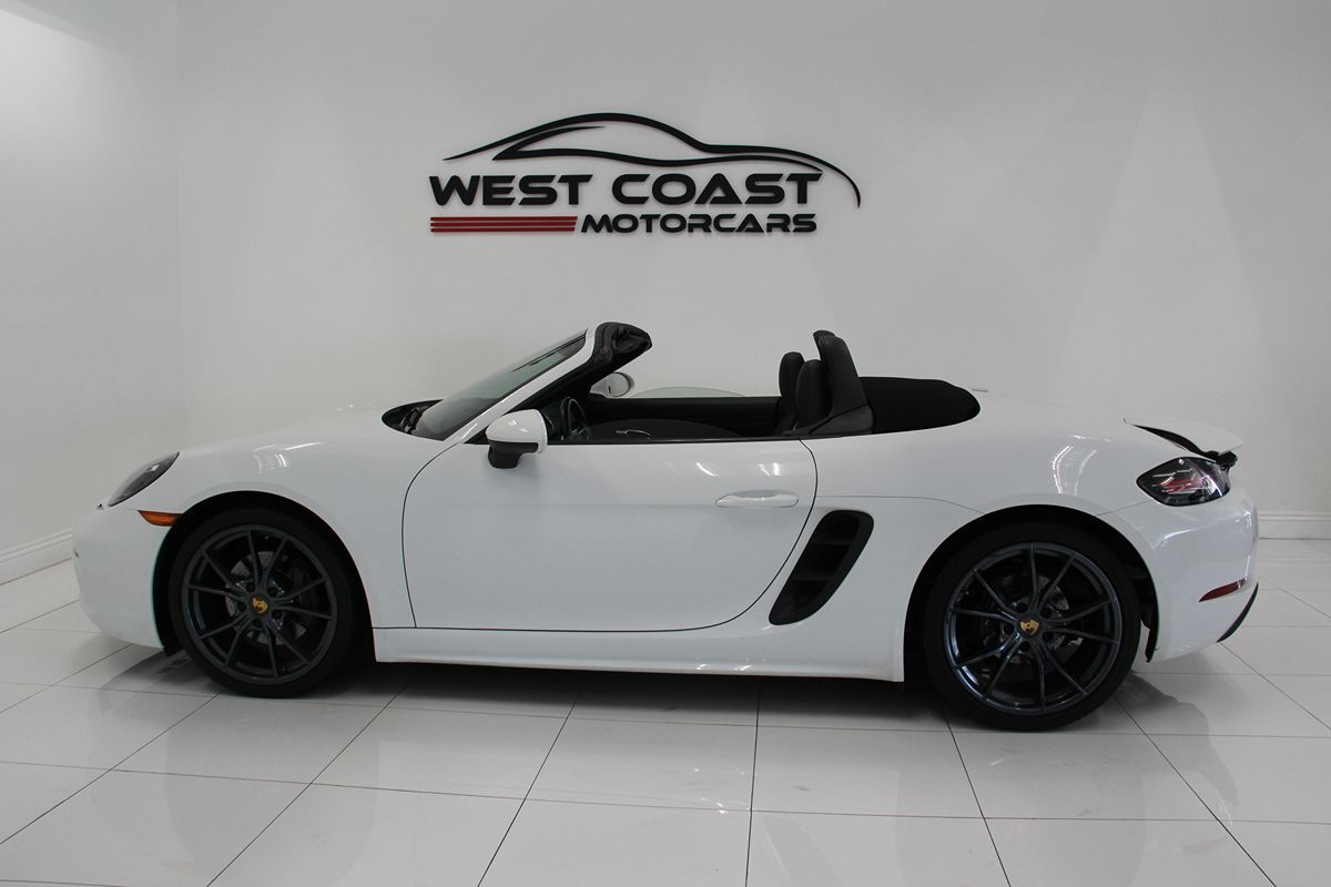 2017 Porsche Boxster photo 6
