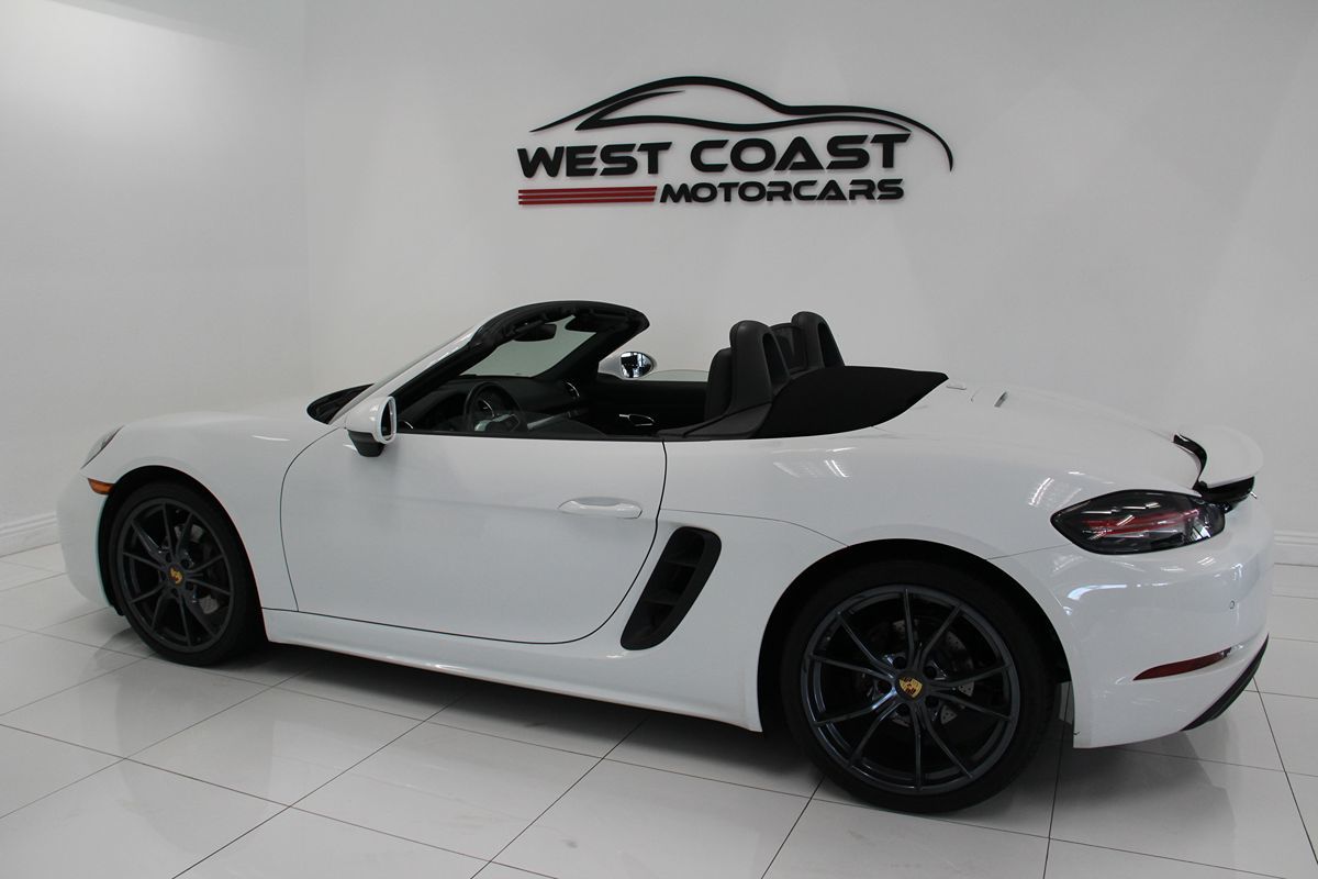 2017 Porsche Boxster photo 11