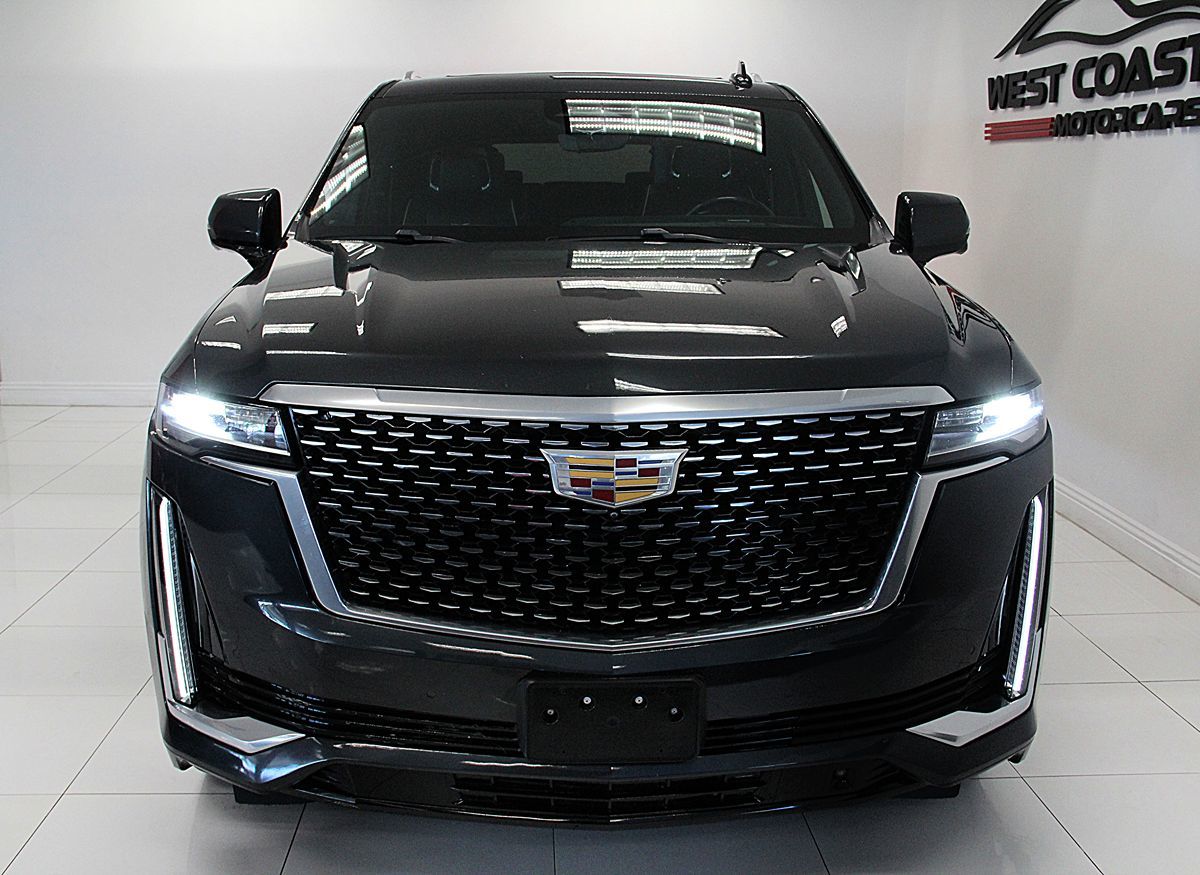 2022 Cadillac Escalade ESV Premium Luxury photo 2
