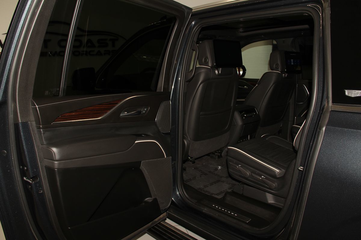 2022 Cadillac Escalade ESV Premium Luxury photo 20