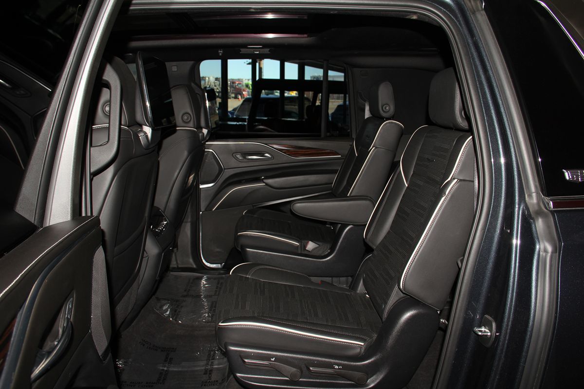 2022 Cadillac Escalade ESV Premium Luxury photo 21