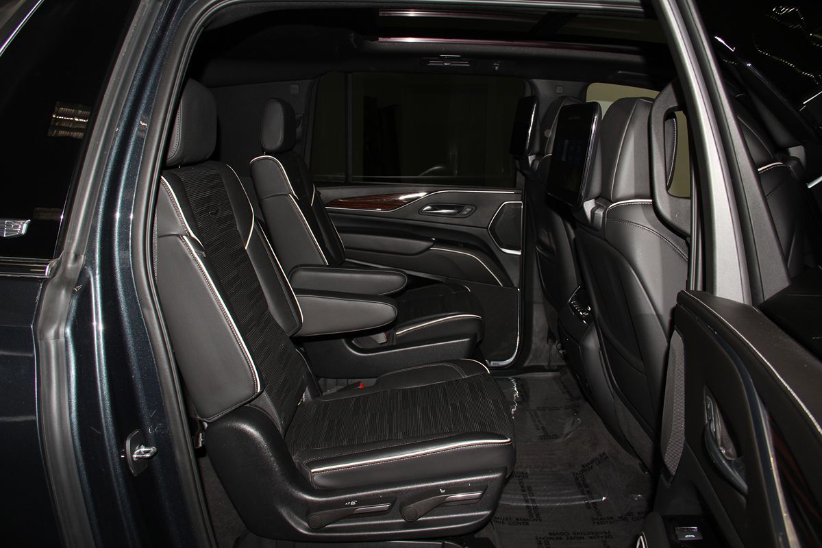2022 Cadillac Escalade ESV Premium Luxury photo 28