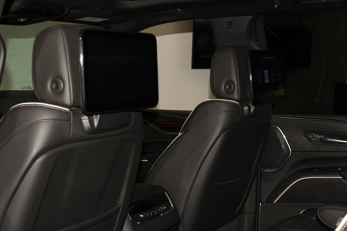 2022 Cadillac Escalade ESV Premium Luxury photo 19