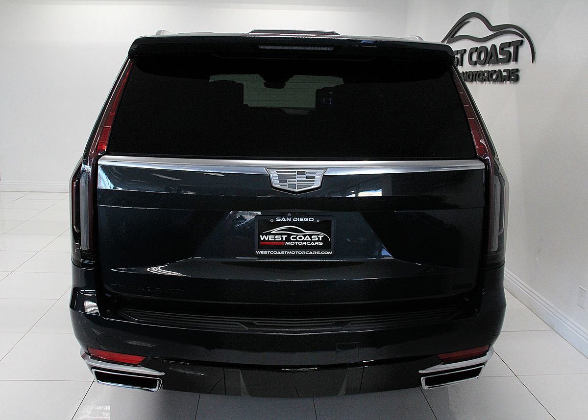 2022 Cadillac Escalade ESV Premium Luxury photo 5