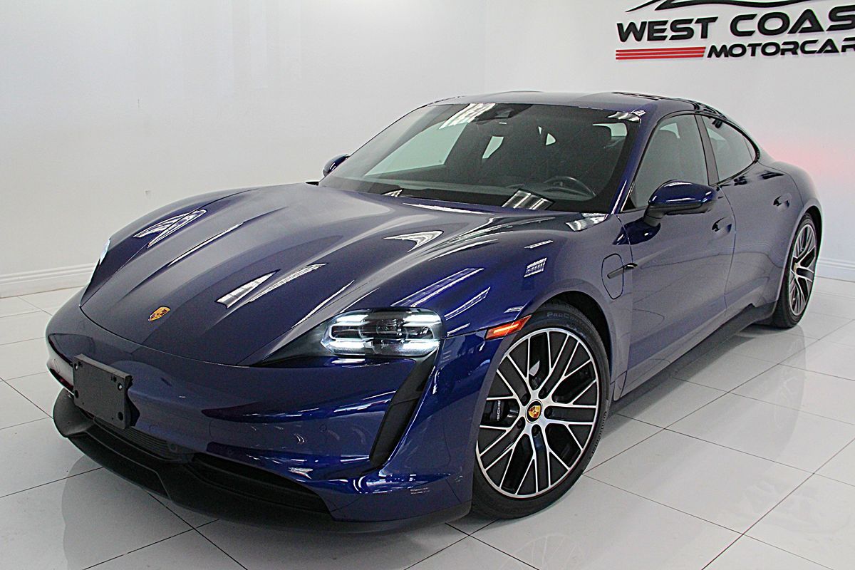 2021 Porsche Taycan photo 4