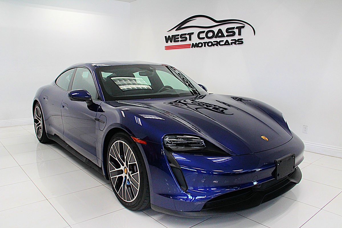 2021 Porsche Taycan photo 2