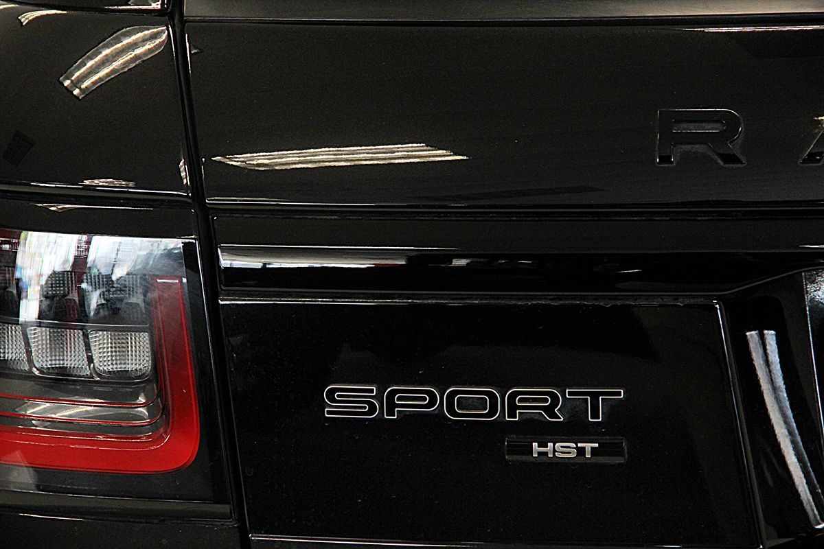 Land Rover Range Rover Sport photo 16