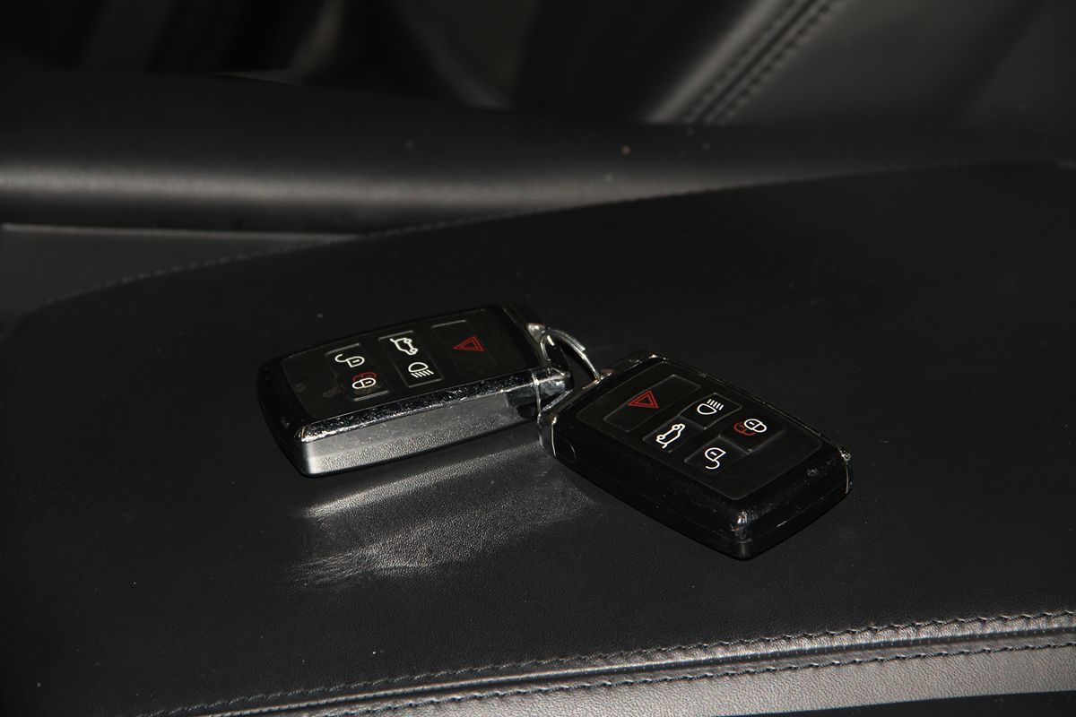 Land Rover Range Rover Sport photo 16