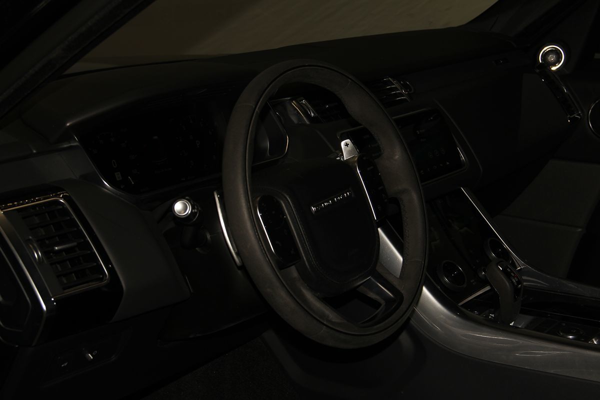Land Rover Range Rover Sport photo 17