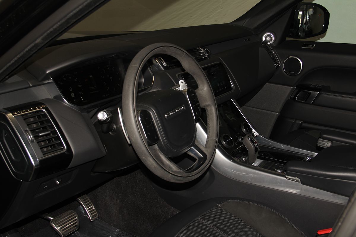 Land Rover Range Rover Sport photo 23