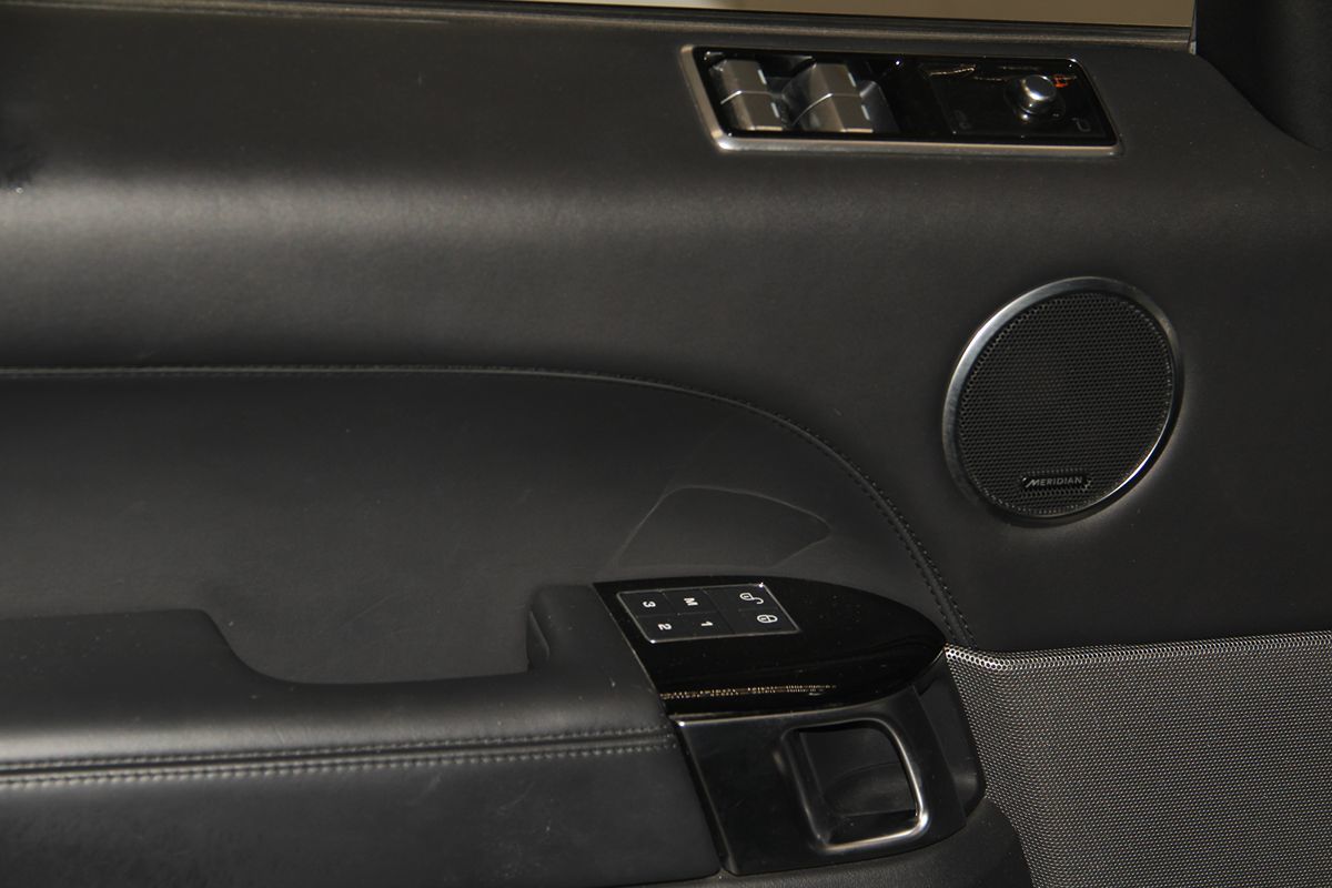 Land Rover Range Rover Sport photo 24