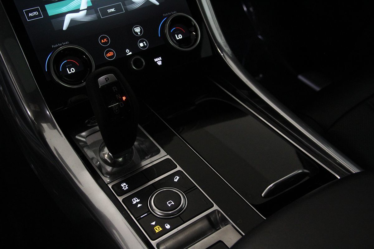 Land Rover Range Rover Sport photo 41