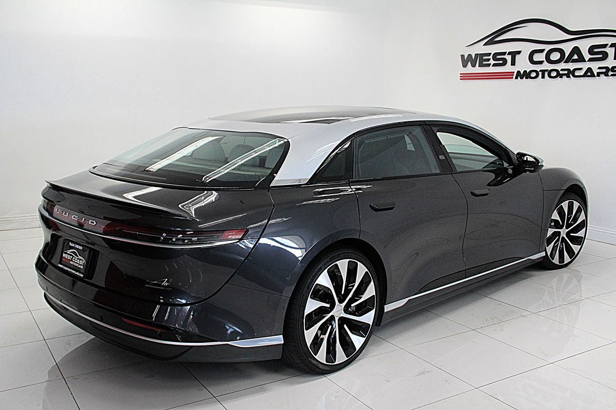 Lucid Air photo 7