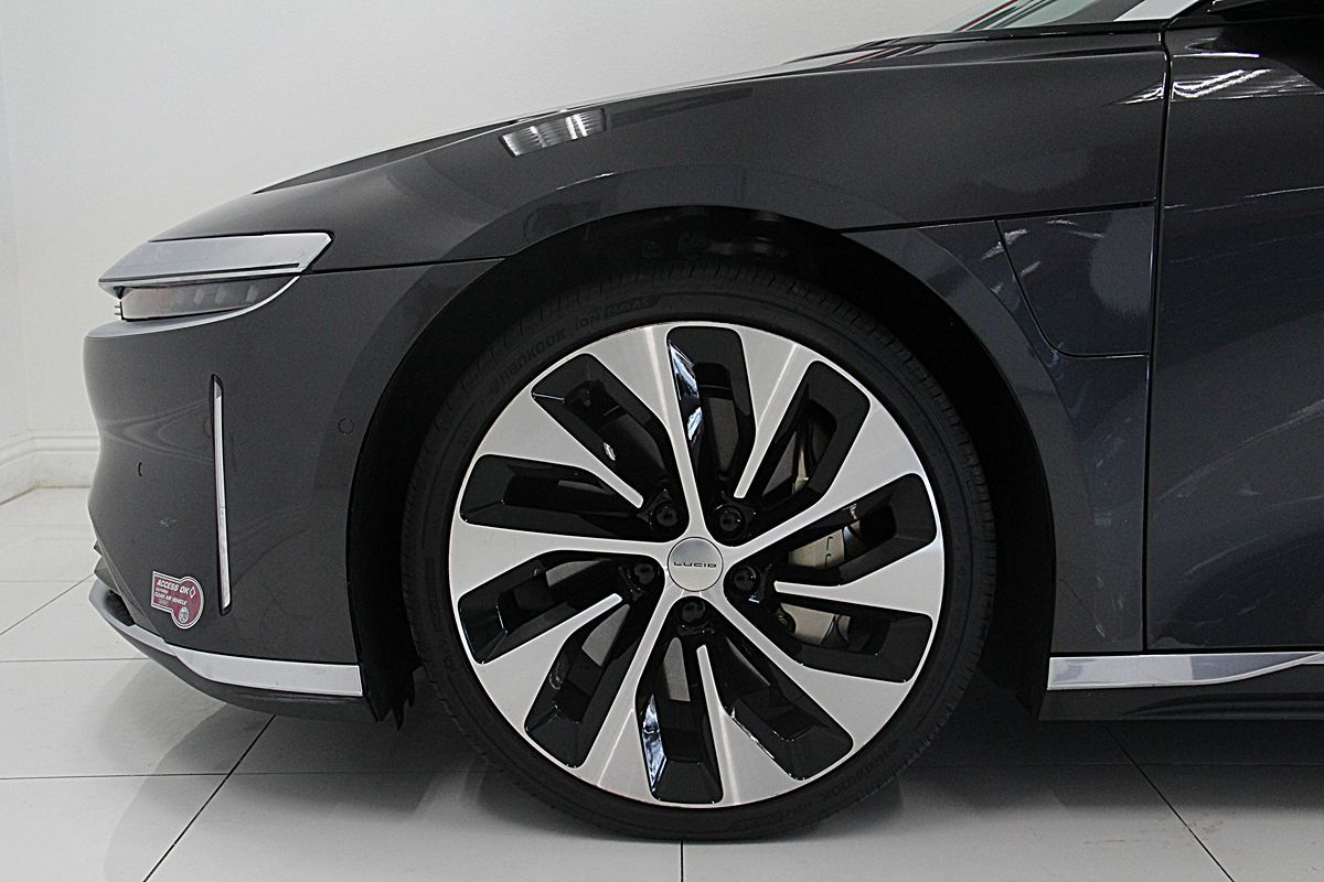 Lucid Air photo 14