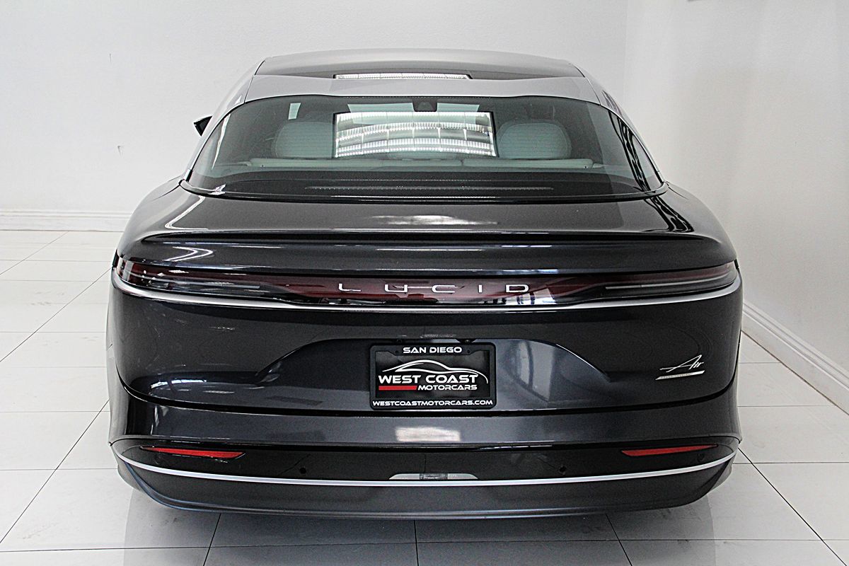 Lucid Air photo 9