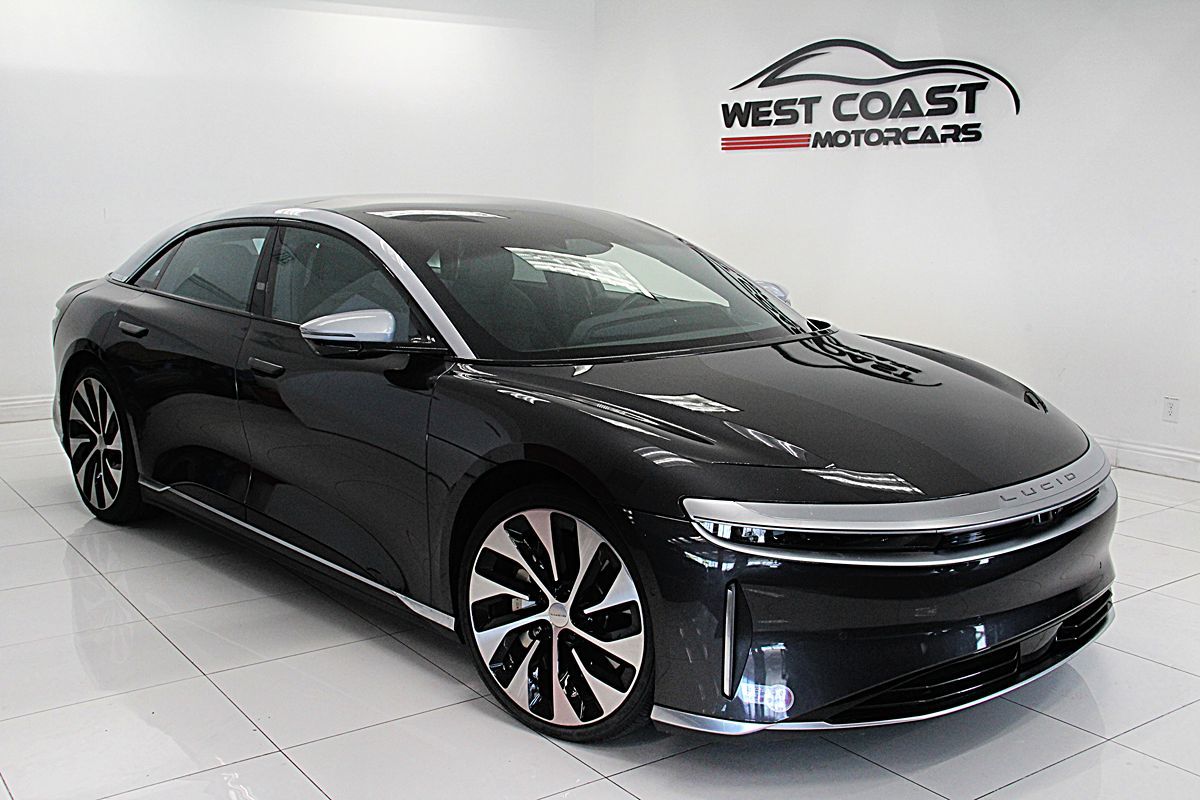Lucid Air photo 2