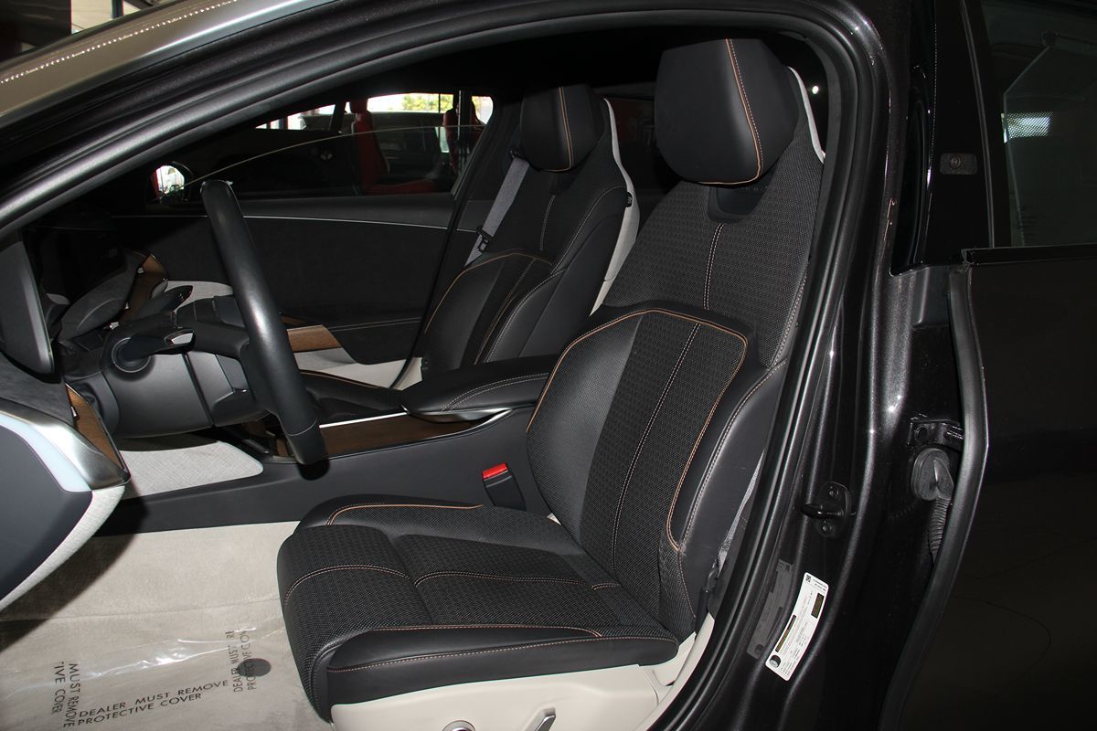 Lucid Air photo 17