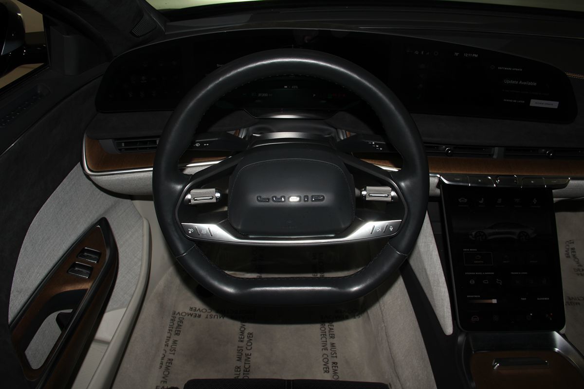 Lucid Air photo 41