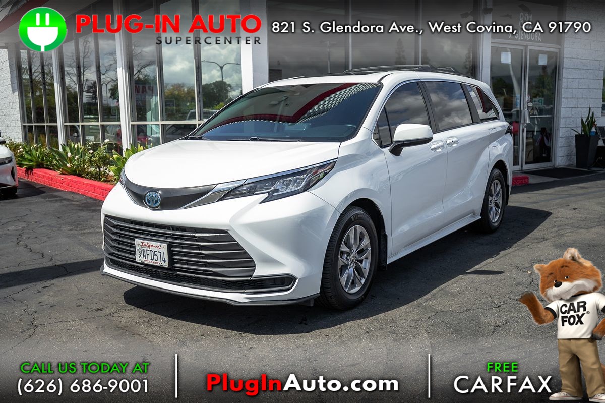 Sold 2022 Toyota Sienna LE in West Covina