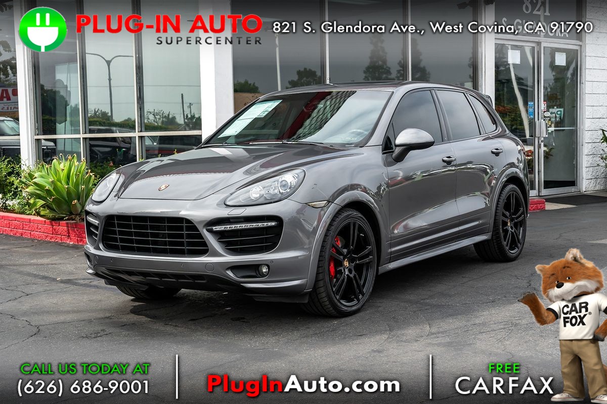 2013 Porsche Cayenne GTS