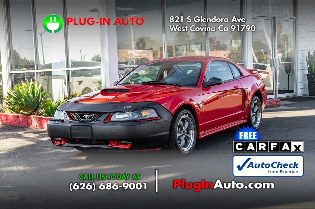 2004 Ford Mustang GT Deluxe