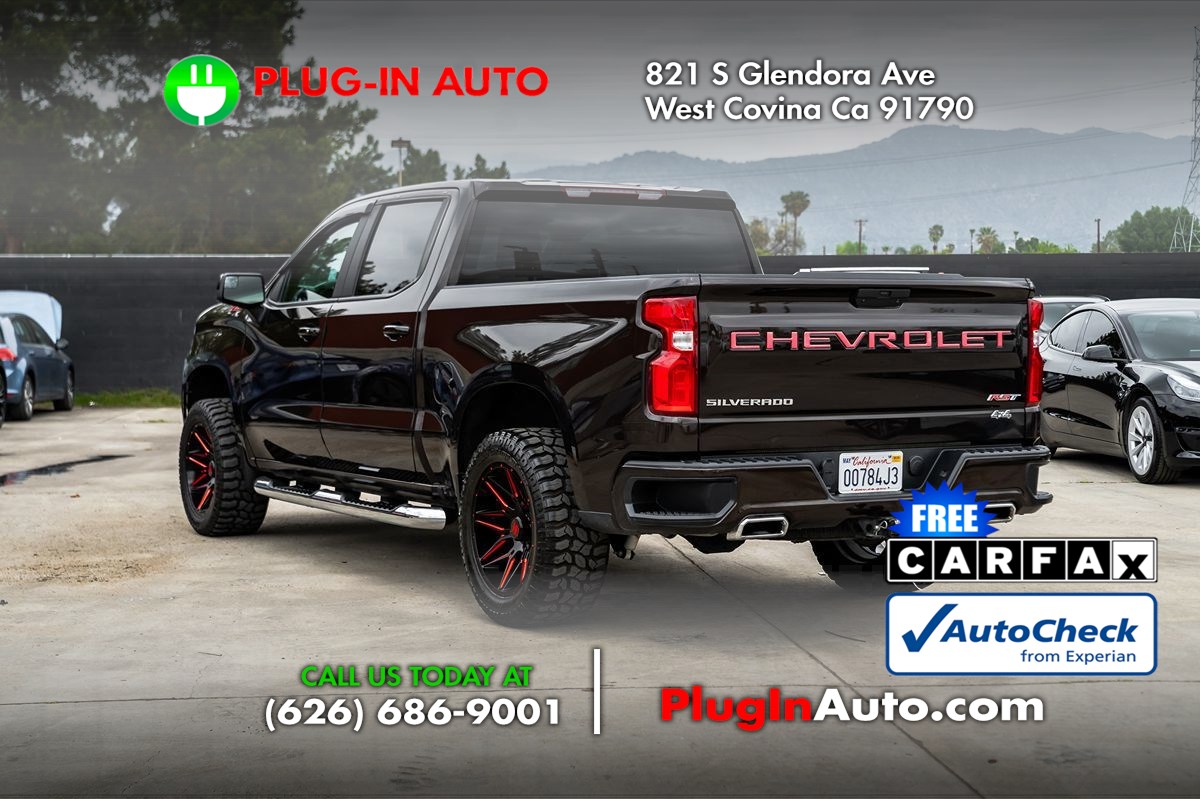 2020 Chevrolet Silverado 1500 RST photo 2