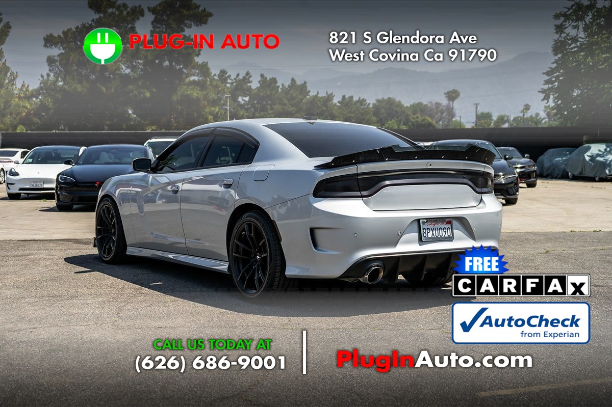2019 Dodge Charger Scat Pack Daytona photo 2