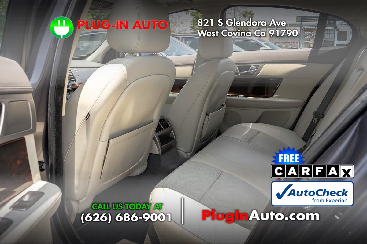 2009 Jaguar XF Supercharged photo 8