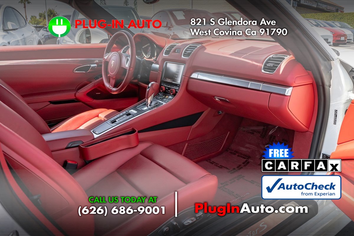 2013 Porsche Boxster S photo 2