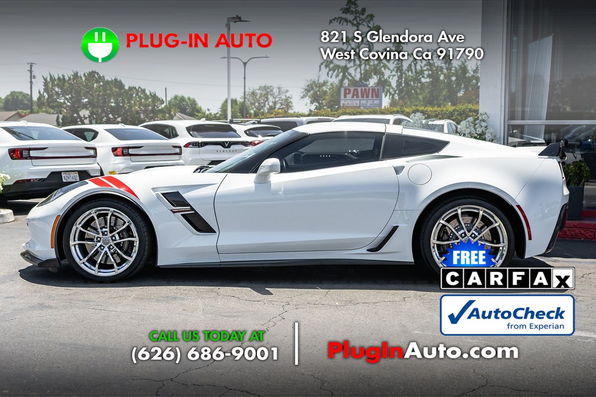 2017 Chevrolet Corvette 2LT - Photo 5