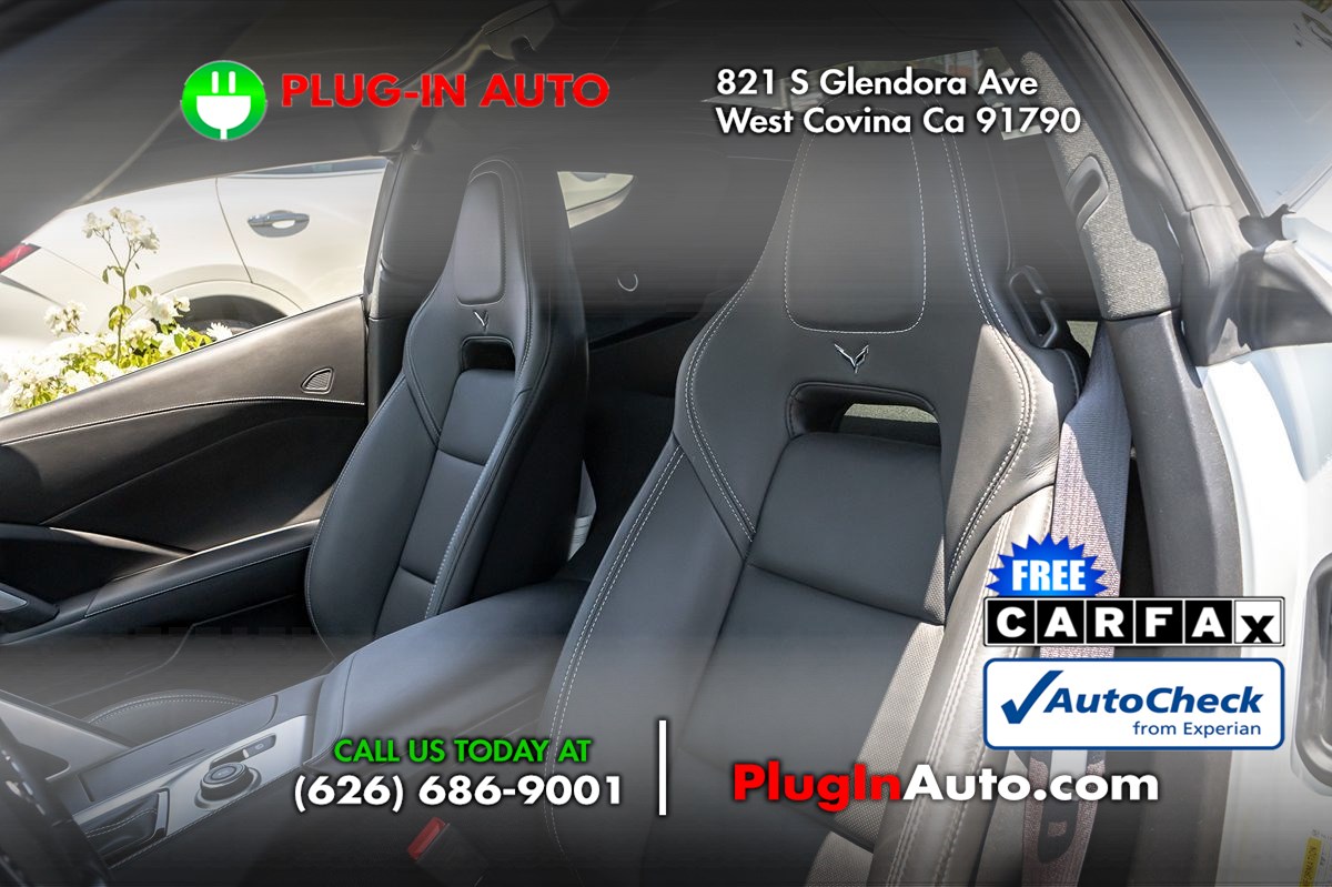2017 Chevrolet Corvette 2LT - Photo 8