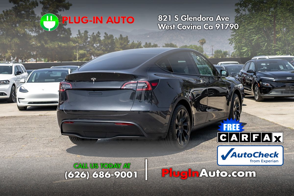 2024 Tesla Model Y Long Range photo 4