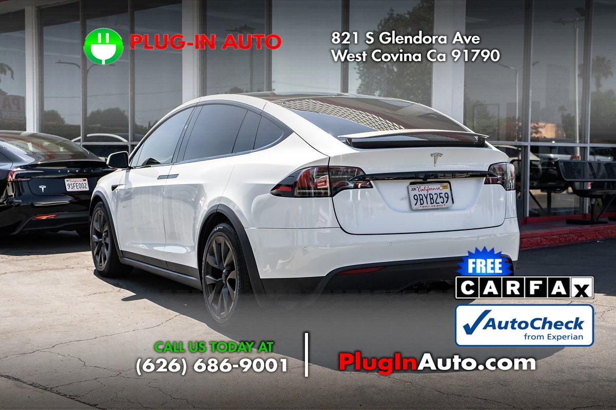 2022 Tesla Model X photo 2