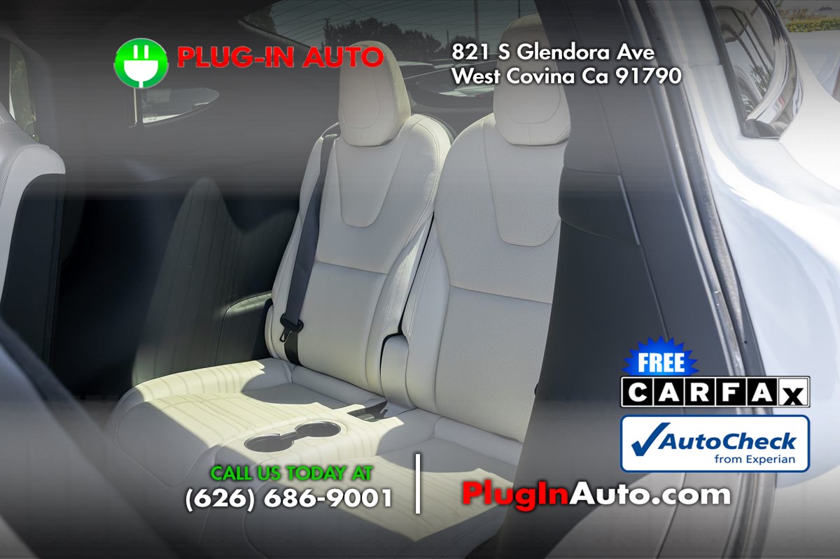 2022 Tesla Model X photo 15