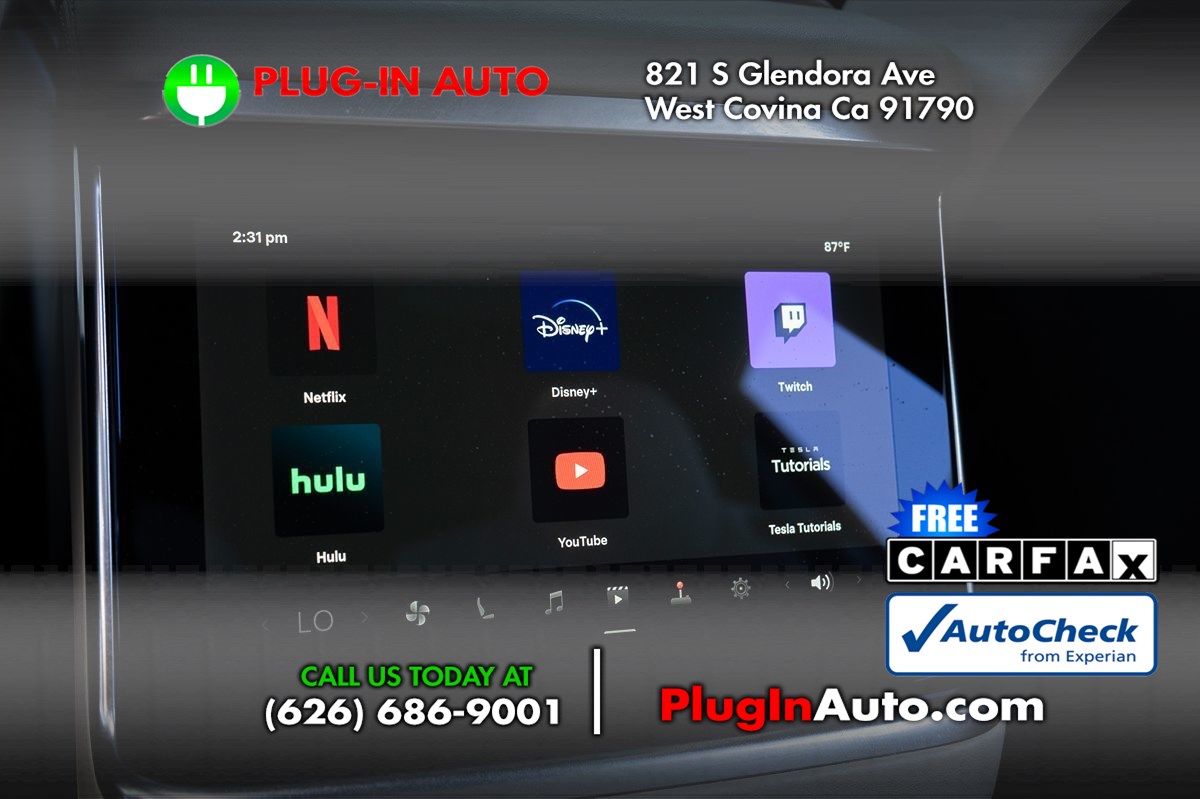 2022 Tesla Model X photo 12