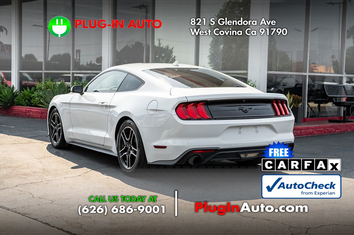 2020 Ford Mustang EcoBoost Premium photo 2