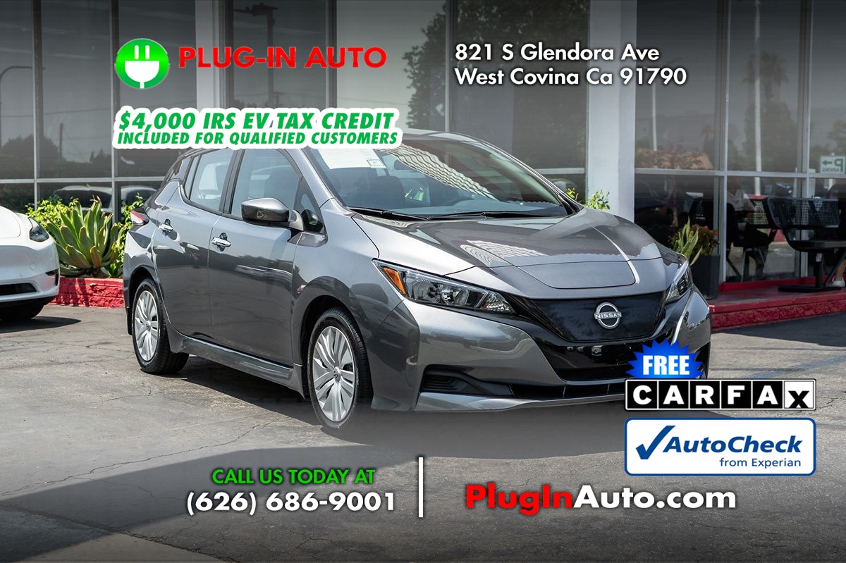 2023 Nissan Leaf S photo 3
