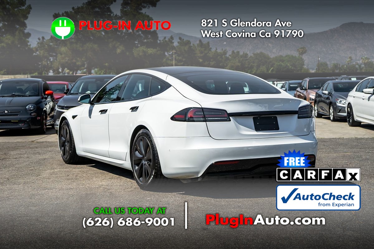 2022 Tesla Model S photo 2