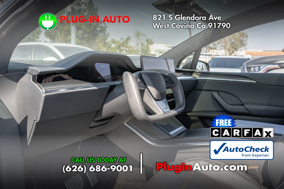 2022 Tesla Model X Plaid photo 2