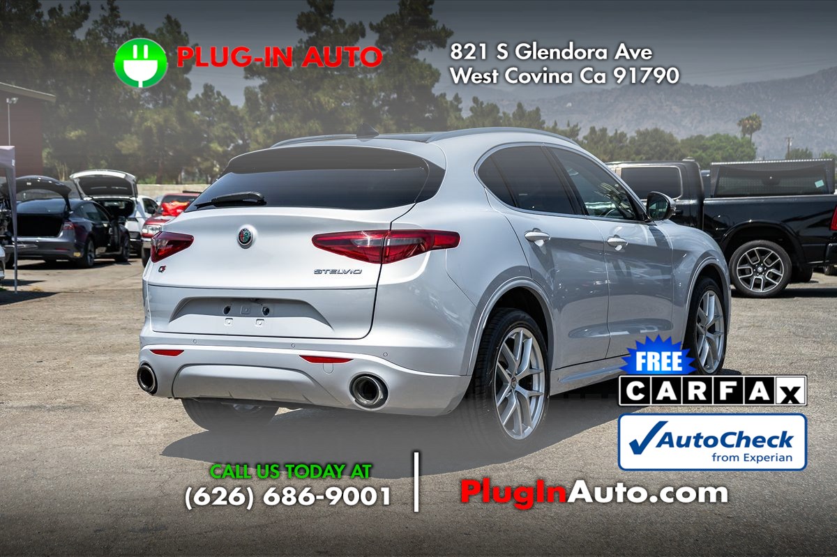 2021 Alfa Romeo Stelvio Ti photo 4