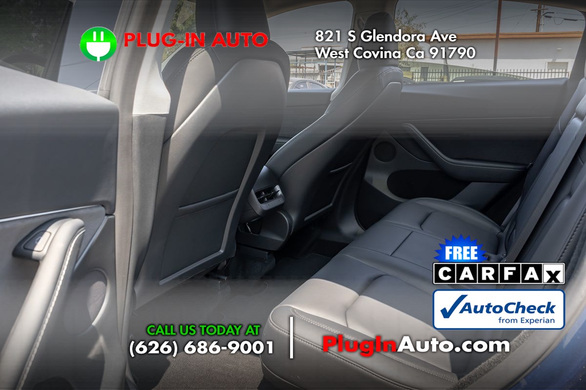 2024 Tesla Model Y Long Range photo 5