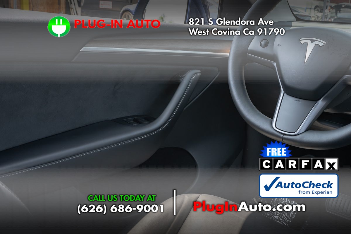 2024 Tesla Model Y Long Range photo 10