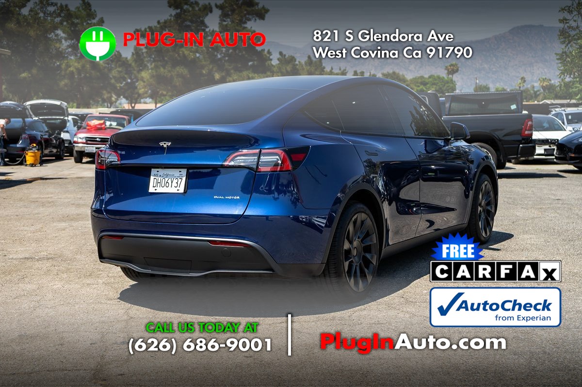 2024 Tesla Model Y Long Range photo 3