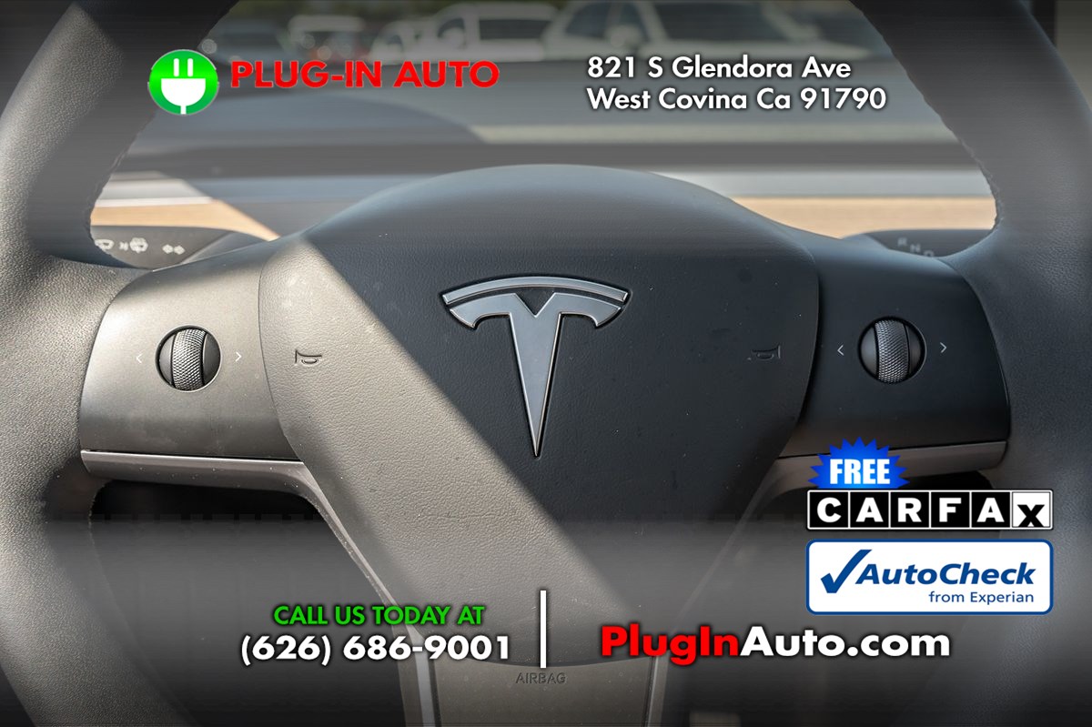 2024 Tesla Model Y photo 15