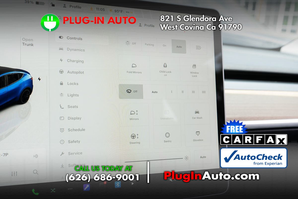 2024 Tesla Model Y Performance photo 15