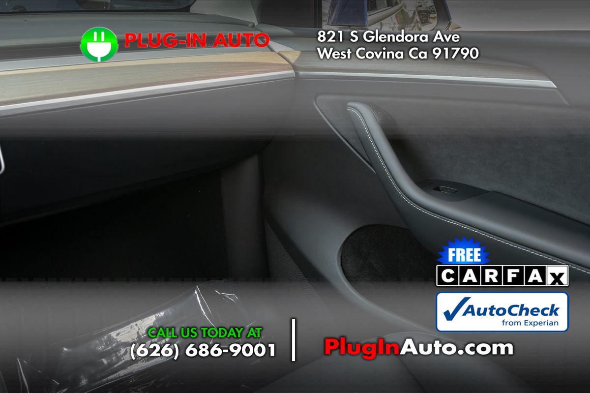 2024 Tesla Model Y Performance photo 13