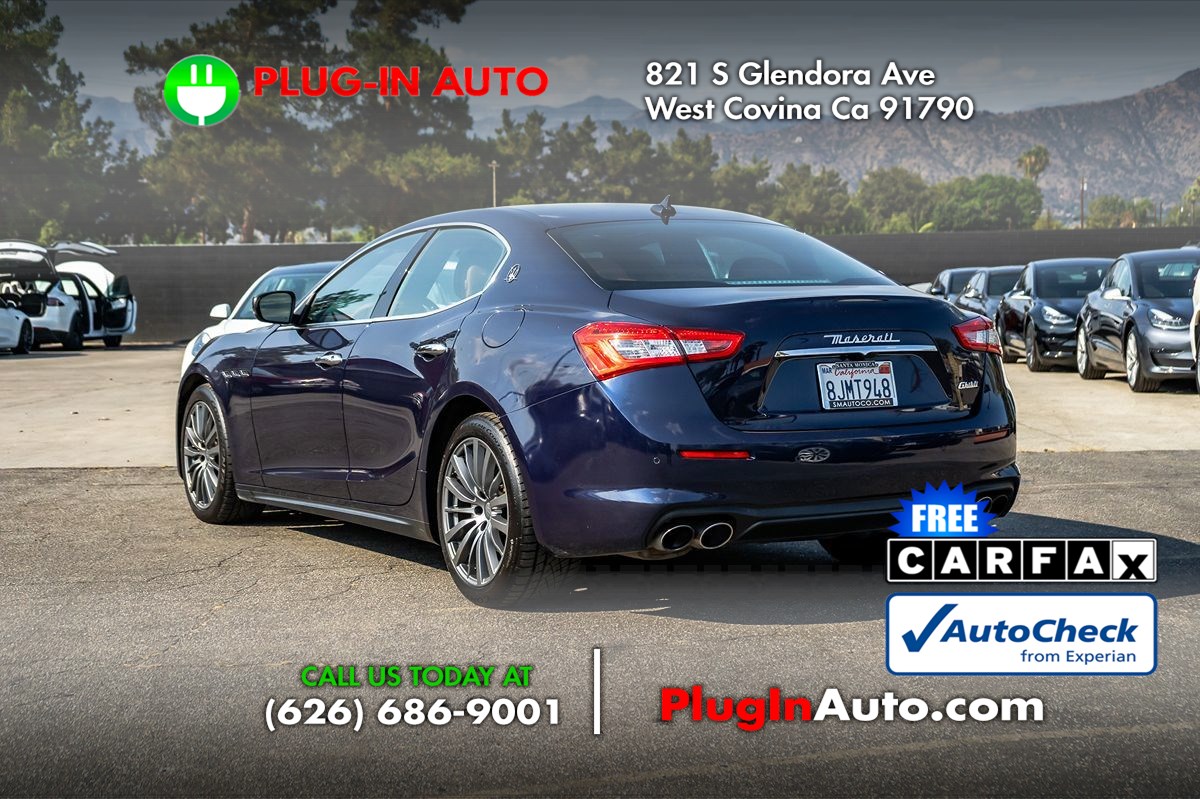 2019 Maserati Ghibli photo 2