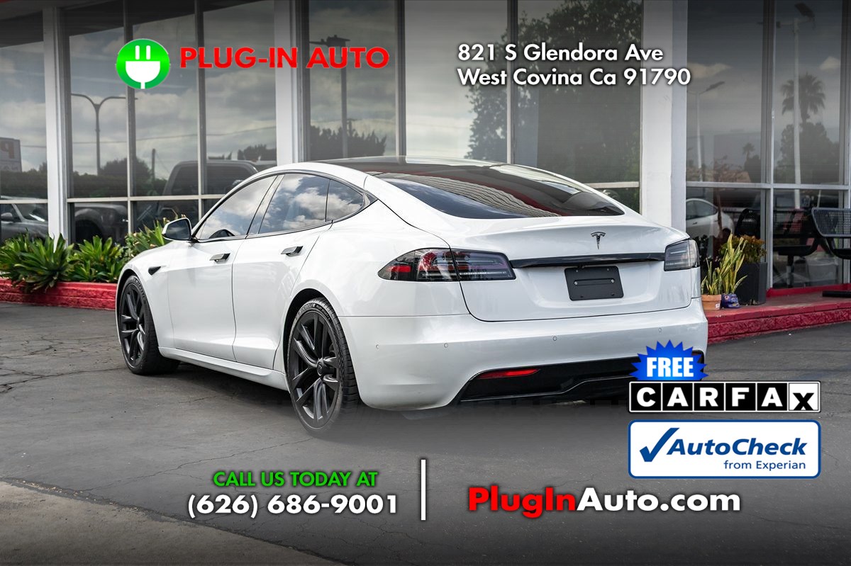 2022 Tesla Model S photo 2