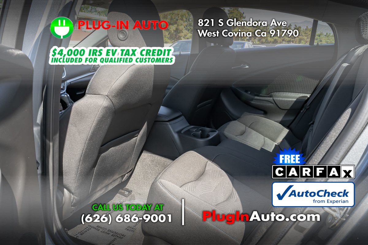 2019 Chevrolet Volt LT photo 8